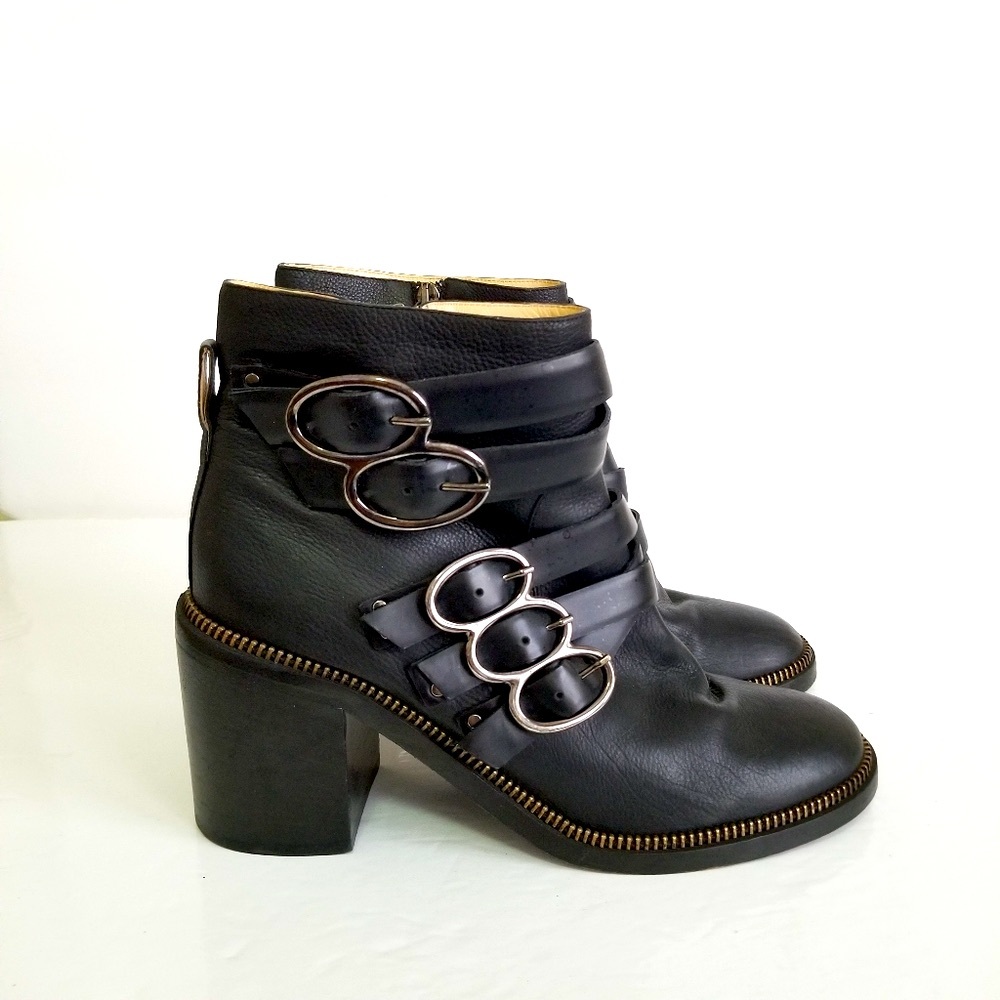Rousseau size 8 leather boots